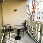 Free Parking - City Pulse Apartments At U6-Metro Vienna